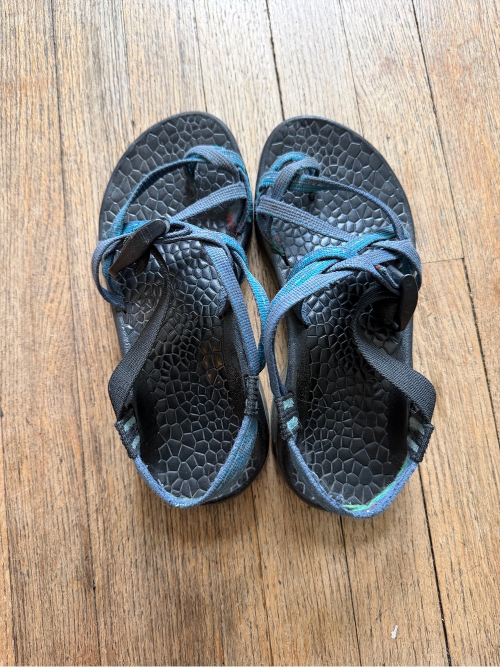 Chaco Women's Black and Teal Strappy Sandals